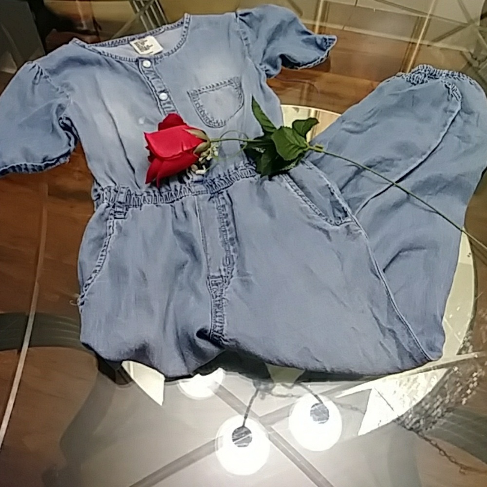 H&M GIRLS DENIUM ROMPER SIZE 6-7